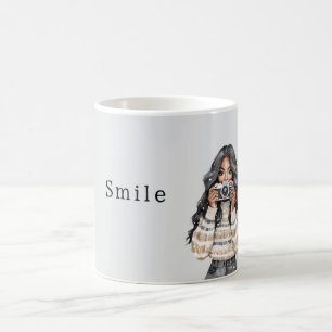 Schwarzes Mädchen Sweater Lächeln Kamera Kaffeetasse