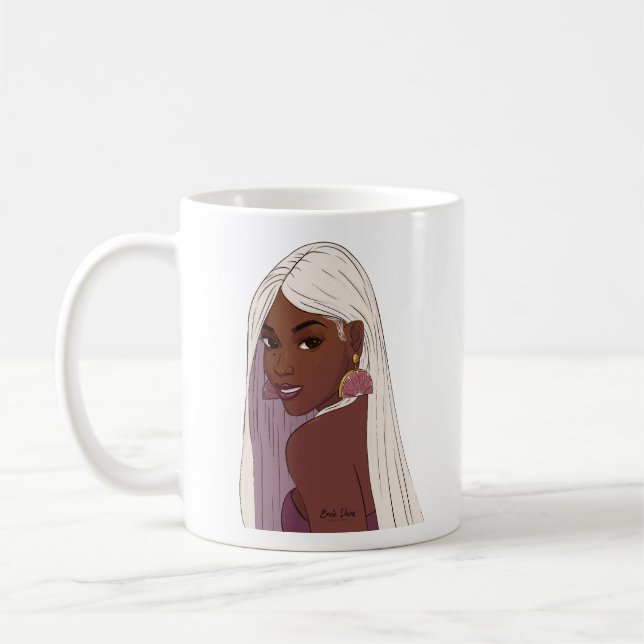 Schwarzes Mädchen weißes Haar mit rosa Grapefruito Kaffeetasse (Links)