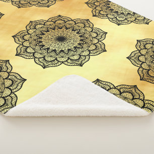 Schwarzes Mandala auf weichem goldfarbenem Hinterg Sherpadecke