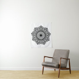 Schwarzes Mandala auf weißem Hintergrund Klein Wandteppich