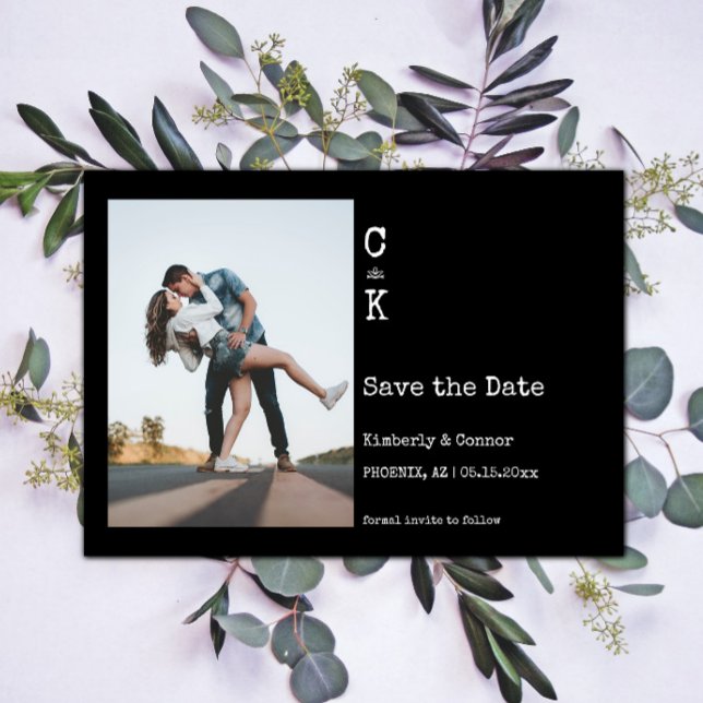 Schwarzes Minimalistisches Monogramm-Foto Save The Date (Black Minimalist Monogram Photo Save the Date)