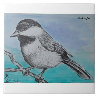 Schwarzes mit einer Kappe bedeckter Chickadee Fliese