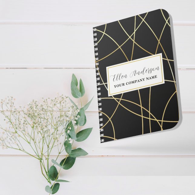 Schwarzes Notebook mit Metallic-Akzenten Planer (Von Creator hochgeladen)