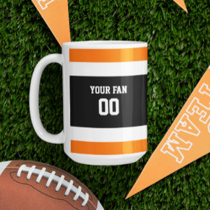 Schwarzes, oranges und weißes Fußballteam personal Tasse
