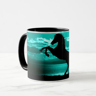 Schwarzes Pferd Türkisblauer Himmel und Wasser Tasse