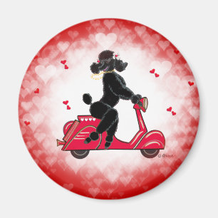 Schwarzes Poodle auf einem roten Herz Magnet