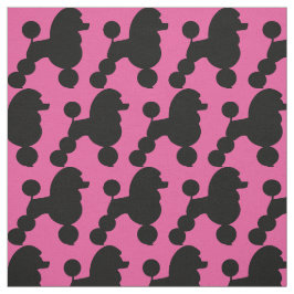Schwarzes Poodle auf Rosa Stoff
