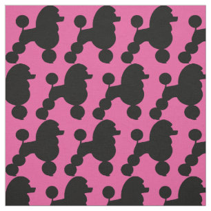 Schwarzes Poodle auf Rosa Stoff