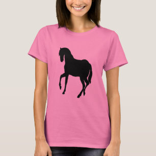 Schwarzes Schönheits-Pferd hübsch in den rosa T-Shirt