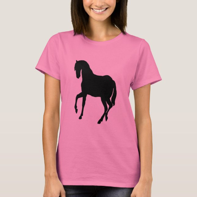 Schwarzes Schönheits-Pferd hübsch in den rosa T-Shirt (Vorderseite)