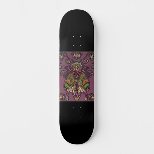Schwarzes Skateboard mit neonfarbenem Insekt (Vorderseite)
