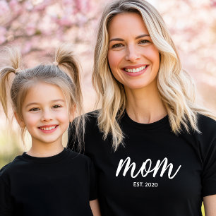 Schwarzes Skript Ernannte Mama T-Shirt