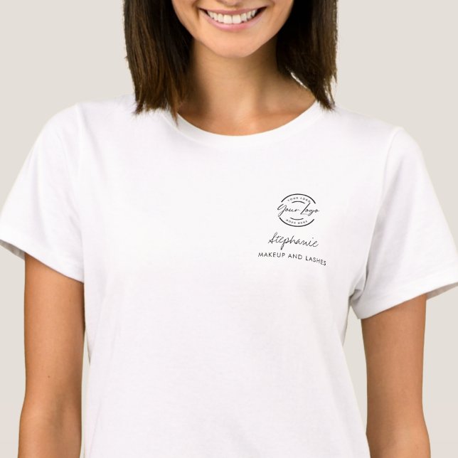 Schwarzes Skript Mitarbeitername Geschäftslogo Mak T-Shirt (Von Creator hochgeladen)