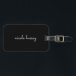 Schwarzes Skript | Stilvolle Monogram Moderne Mini Gepäckanhänger<br><div class="desc">Ein einfaches,  individuelles Monogramm-Design in lässiger Handschrift in auffallendem einfarbigem Schwarz/Weiß. Das Monogramm kann leicht personalisiert sein,  um ein Design so einzigartig wie Sie sind zu machen! Das perfekte trendige Geschenk oder Accessoire für jeden Anlass.</div>