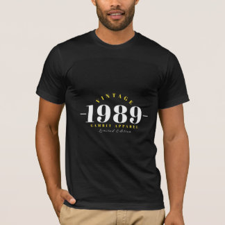 Schwarzes T-Shirt mit halben Ärmeln