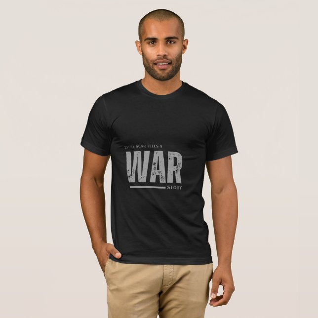 Schwarzes T-Shirt mit halben Ärmeln und Design (Vorne ganz)