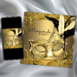 Schwarzes und goldenes Party Einladung<br><div class="desc">Schwarz-Gold Maskerade Party Einladung mit eleganter Schwarz-Gold Federmaske auf einem schönen schwarz-goldenen Hintergrund. Diese wunderschöne und elegante Party Einladung aus Schwarz und Gold lässt sich leicht an Ihre Veranstaltung anpassen, indem Sie Ihre Veranstaltungsdetails, den Schriftart, die Größe und Farbe des Schriftartes und den Wortlaut hinzufügen. Das ist ein gedrucktes Design...</div>