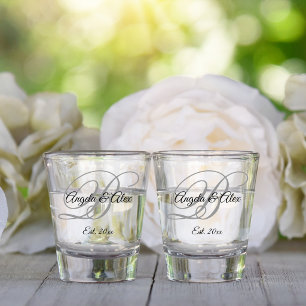 Schwarzes und graues, fantasievolles, monogrammier schnapsglas
