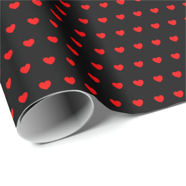 Schwarzes Wrapping Paper mit wenig roten Herzen Geschenkpapier (Rolleneckpunkt)