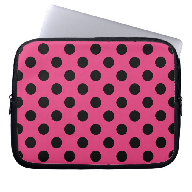 Schwarzpolka-Punkte auf Fuchsia Laptopschutzhülle (Vorderseite)