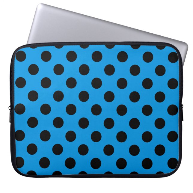 Schwarzpolka-Punkte auf Himmelblau Laptopschutzhülle (Vorderseite)