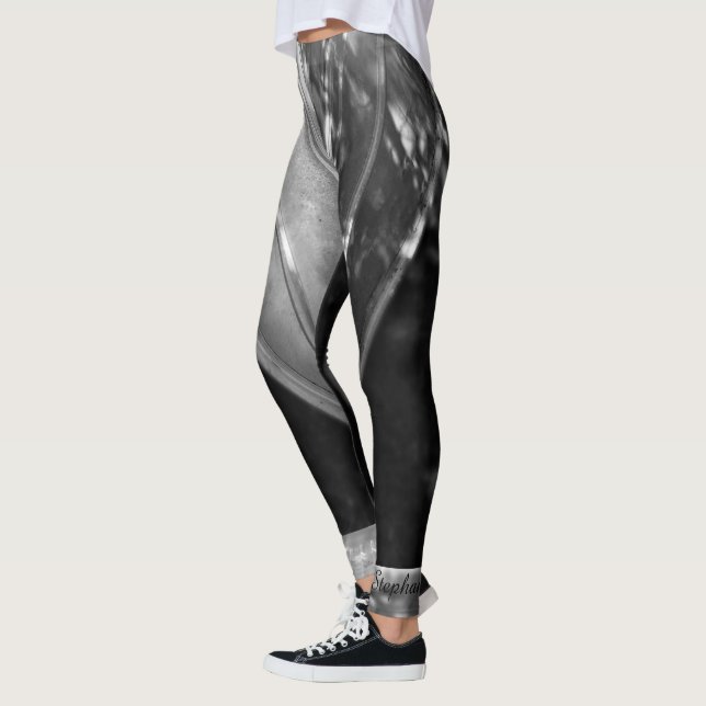 Schwarzweiß Abstrakt mit Personalisierter Bezeichn Leggings (Links)