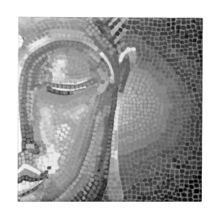 Schwarzweiss-Buddha stellen gegenüber Fliese