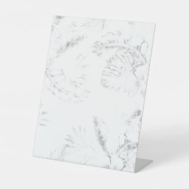 Schwarzweiß-Foto mit weißem Hintergrund Sockelschild