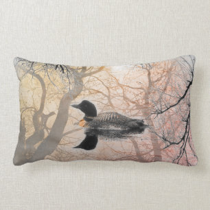 Schwarzweiss-Loon auf einem Seedekorkissen Lendenkissen