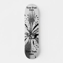 Schwarzweiss spritzt abstrakte Straßenkunstart Skateboard