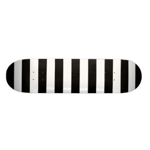 Schwarzweiss-Streifen-Muster Skateboard