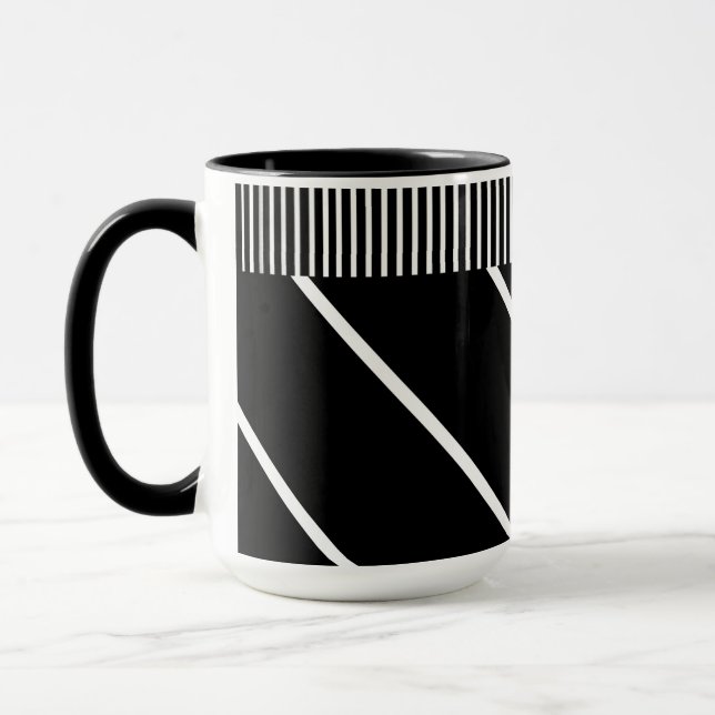 Schwarzweiß-Tasse - Chic in Stripes Tasse (Links)
