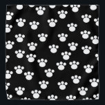 Schwarzweiss-Tiertatzen-Druck-Muster Halstuch<br><div class="desc">Weißes Tatzendruckmuster auf einem schwarzen Hintergrund.</div>