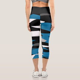 Schwarzweiß und Weiß abstrakt Capri Leggings