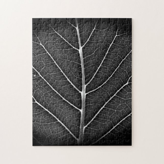 Schwarzweißblatt nah puzzle (Vertikal)