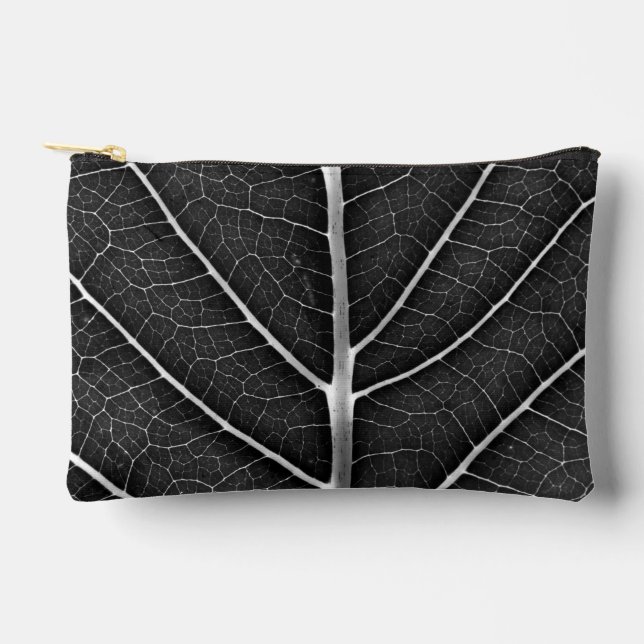 Schwarzweißblatt nah zubehörtasche (Vorderseite)