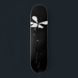 Schwarzweißblumen Skateboard<br><div class="desc">https://www.zazzle.com/minimal_black_and_white_floral_paper_cups-256053644328827537</div>