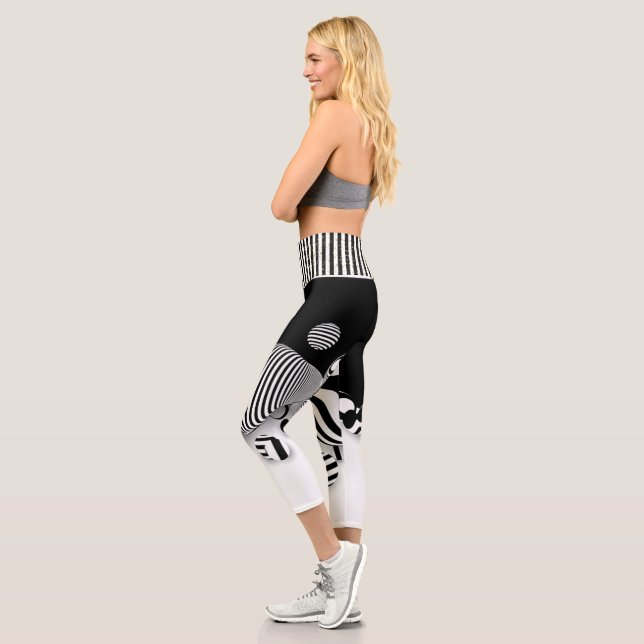 Schwarzweißdruck Capri Leggings (Links)