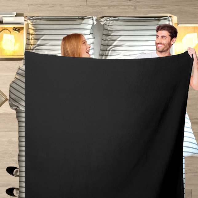 Schwarzweißfarbe, solide Farbe Fleecedecke (Von Creator hochgeladen)