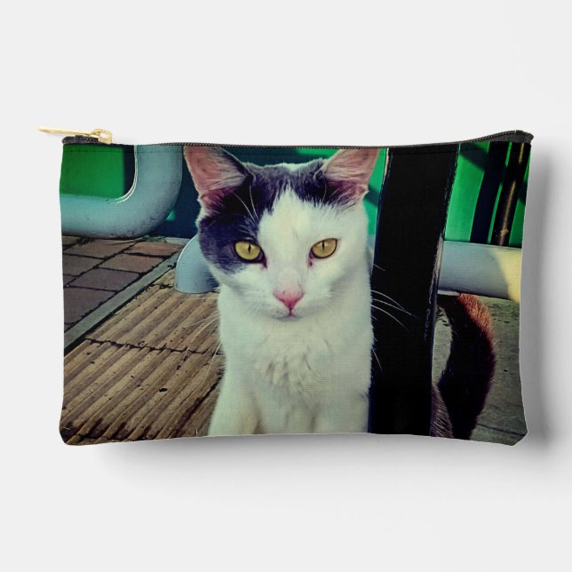 Schwarzweißkatze Zubehörtasche (Vorderseite)