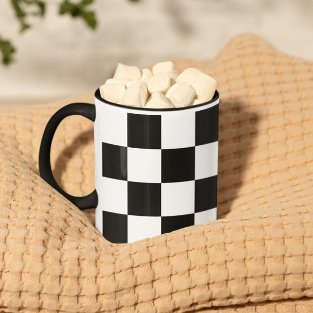 Schwarzweißmuster Tasse (Black and White Checked Pattern Mug)