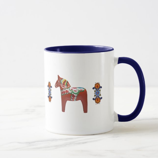 Schwede Dala Pferd mit Norweger Rosemaling Tasse (Rechts)