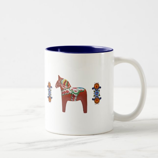 Schwede Dala Pferd mit Norweger Rosemaling Zweifarbige Tasse (Rechts)