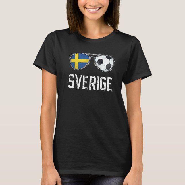 Schweden Flagge & Fußball Sunglass Sweet Fan T-Shirt (Vorderseite)