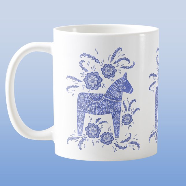 Schwedisch Dala Horses Periwinkle Blue und White Kaffeetasse (Swedish Dala horse blue and white folk art coffee mug)
