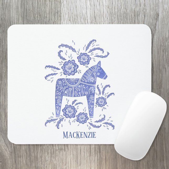 Schwedischer Dala Horse Individuelle Name Blue Mou Mousepad (Von Creator hochgeladen)