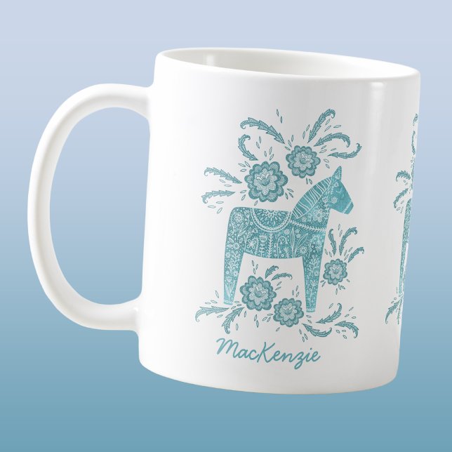 Schwedisches Dala Horse Aquamarine Personalisierte Kaffeetasse (Von Creator hochgeladen)