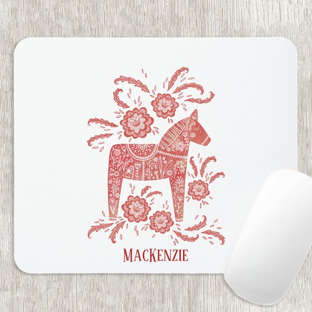 Schwedisches Dala Horse Personalisiert Mousepad (Swedish Dala Horse red and white personalized name mousemat)