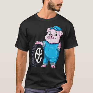 Schwein als Mechaniker mit Reifen T-Shirt