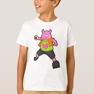 Schwein beim Handballspieler mit Handball T-Shirt